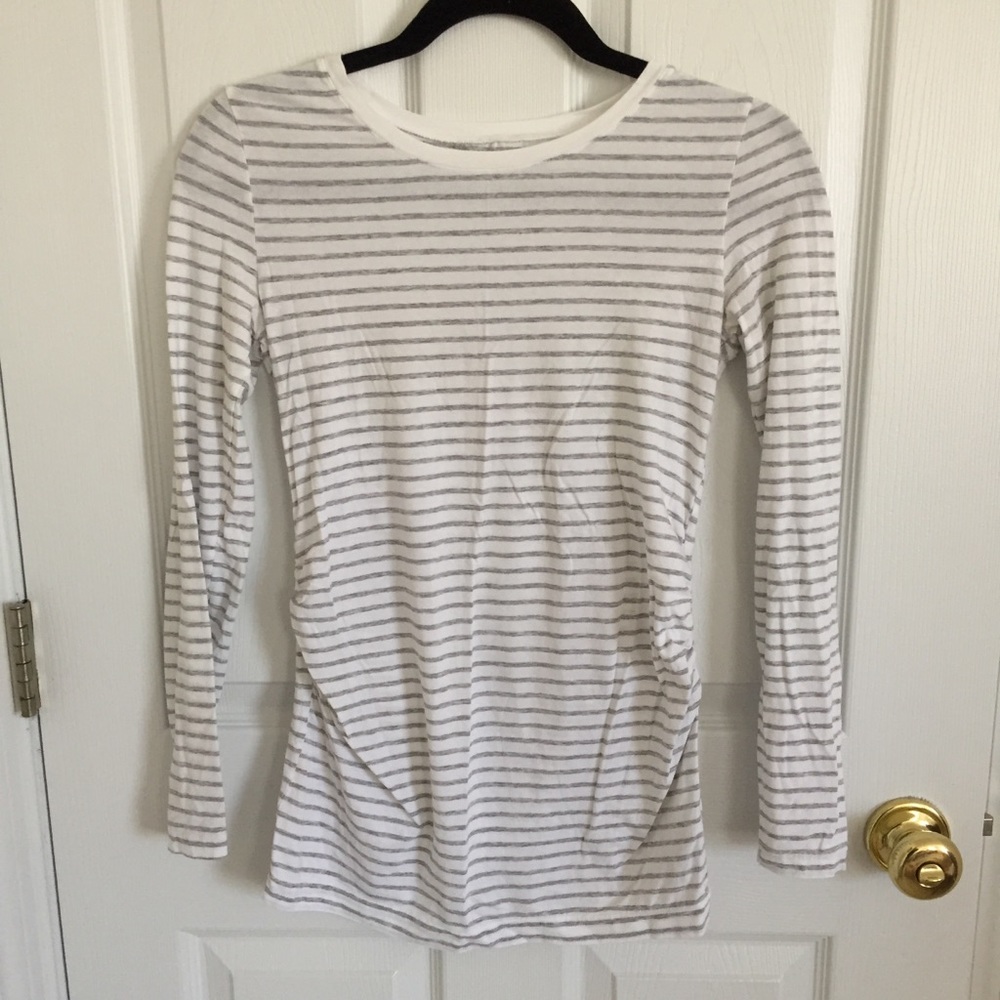 Gap Maternity pure body size small